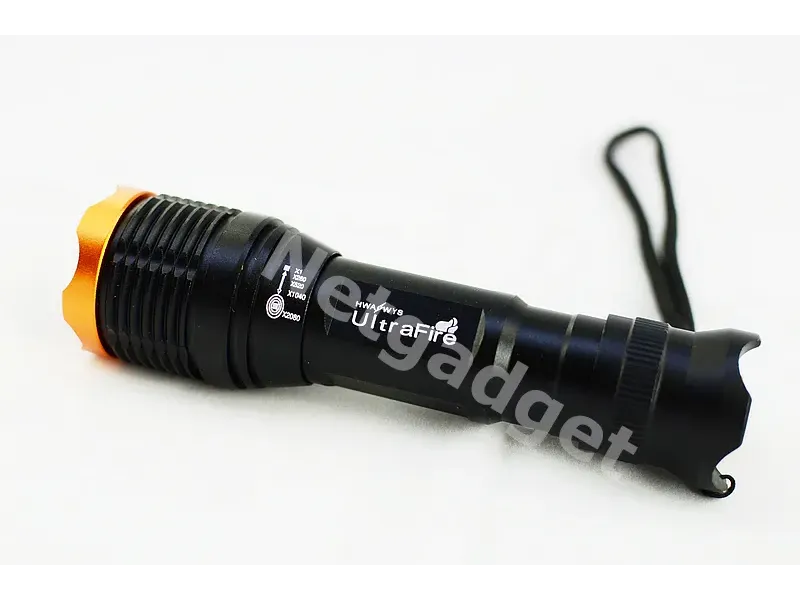 Lampe de poche multifonction de 1800 lumen - Netgadget