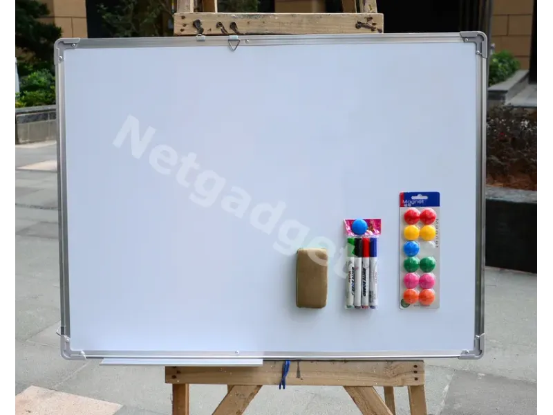 Tableau blanc et vert